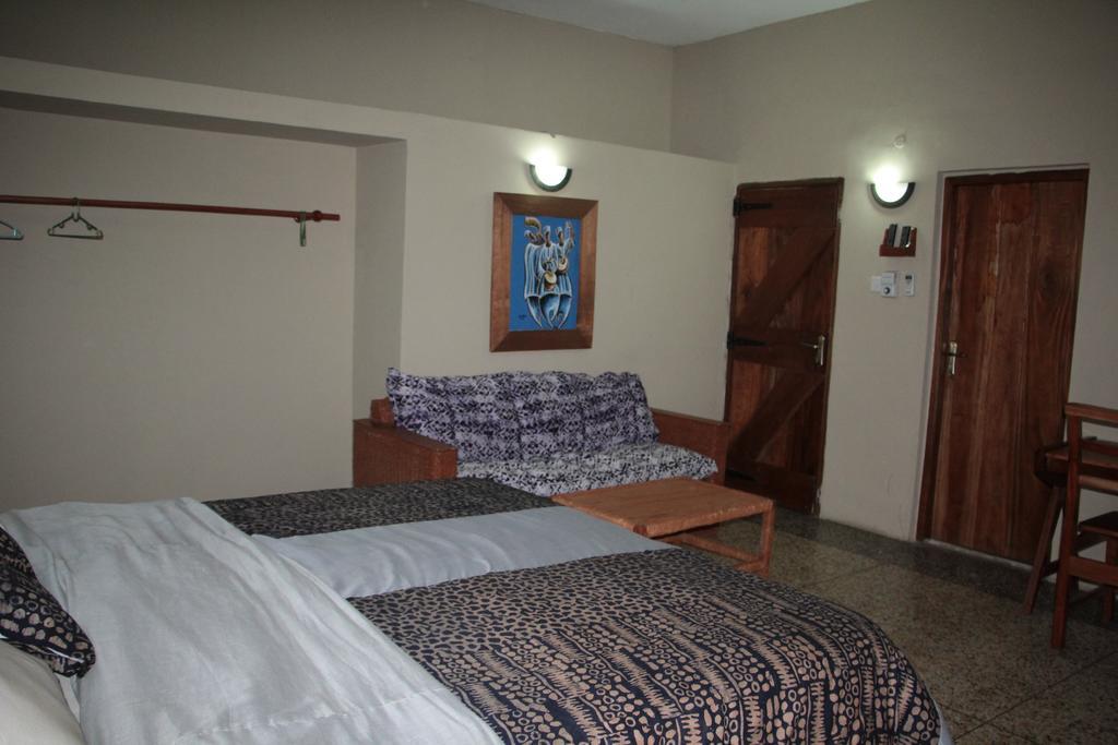 The Sleepy Hippo Hotel Аккра Екстер'єр фото