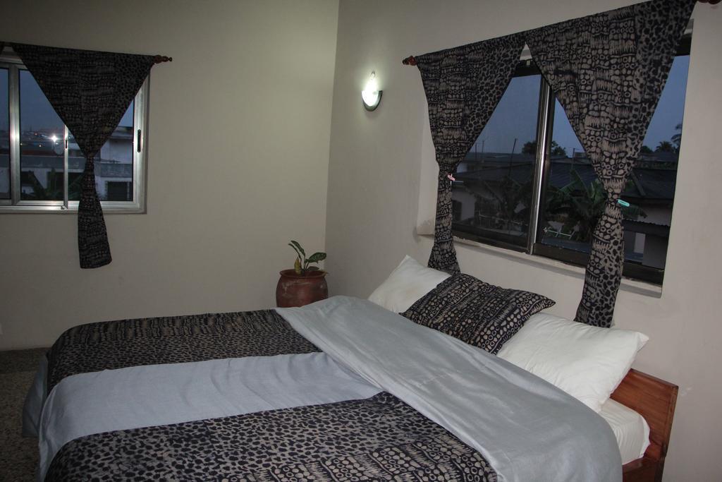 The Sleepy Hippo Hotel Аккра Екстер'єр фото