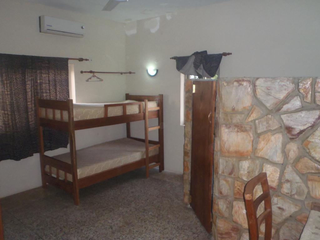 The Sleepy Hippo Hotel Аккра Екстер'єр фото