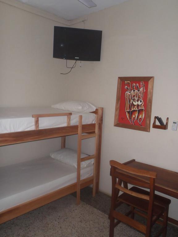 The Sleepy Hippo Hotel Аккра Екстер'єр фото